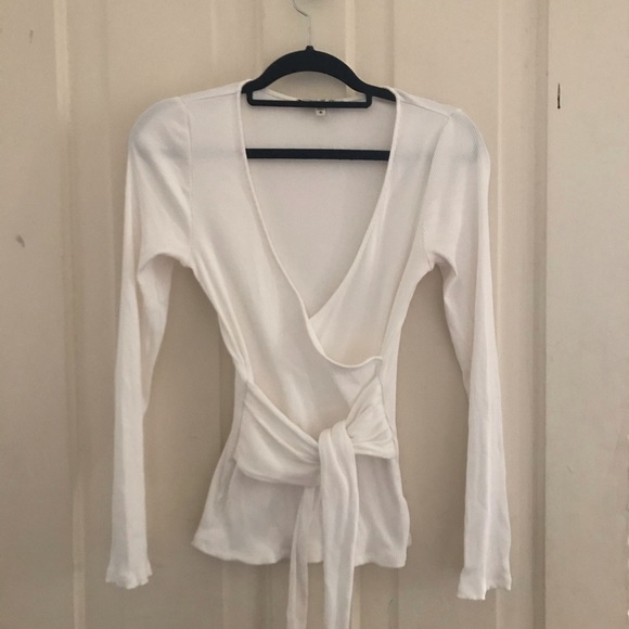 Express Tops - EXPRESS ONE ELEVEN V NECKLINE WRAP RIBBED TOP. M